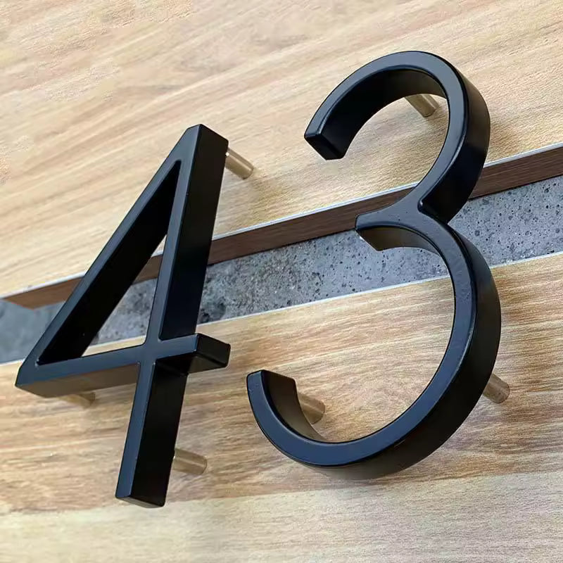 House number Black